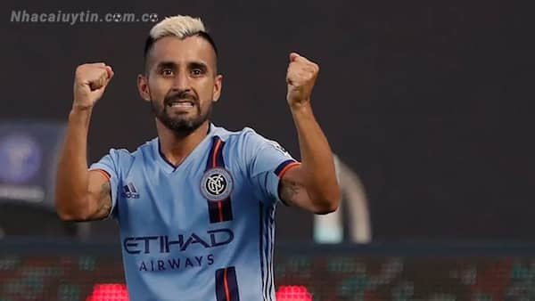 Cầu thủ bóng đá Maximiliano Moralez sở hữu chiều cao 1m60