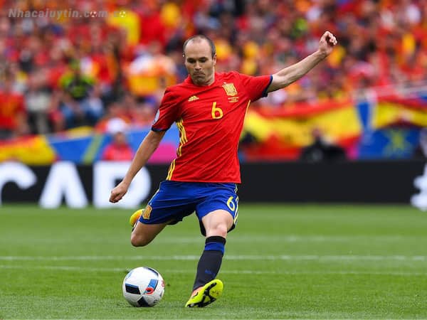 Cầu thủ Andres Iniesta có đến 37 danh hiệu