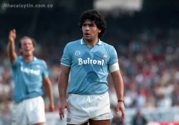Cầu thủ Diego Maradona đang sở hữu 62 bàn thắng từ vệ đá phạt