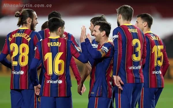 Đội bóng Barcelona còn có biệt danh là chủ sân vận động Camp Nou