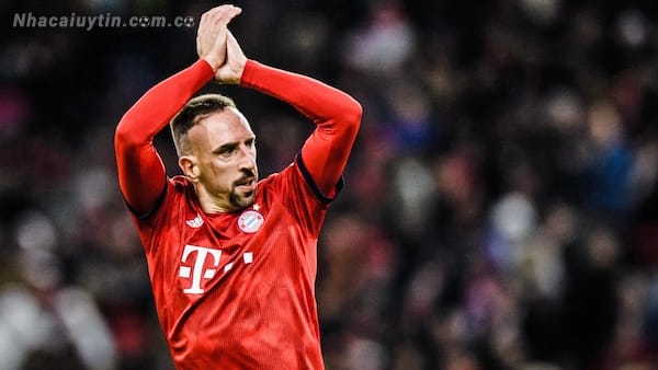 Cầu thủ Franck Ribery được mọi người đặt biệt danh là “Gã mặt sẹo”