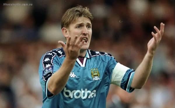 Jamie Pollock đã khiến cộng đồng bóng đá cực kỳ thất vọng vì sự vô ý của chính mình