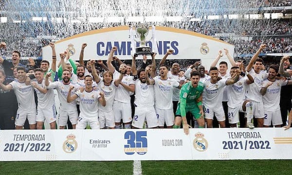 Real Madrid đã xác lập kỷ lục tại giải đấu La Liga với 35 lần nâng cúp vô địch