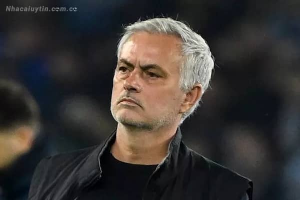 HLV Jose Mourinho đã đoạt được 26 danh hiệu tại các giải đấu khác nhau