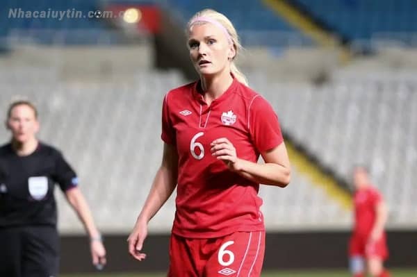 Kaylyn Kyle không chỉ có vẻ ngoài xinh đẹp mà còn sở hữu rất nhiều tài năng
