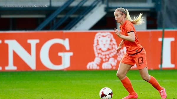 Anouk Hoogendijk Anna là nữ thần trong lòng mọi người